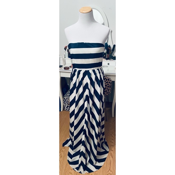 Lulu's Dreamboat Come True Ivory & Navy Striped Strapless Maxi Dress Size Large - Picture 3 of 8